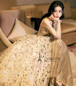 杨颖baby同款金色礼服 新娘华丽女神单肩拖尾婚纱 敬酒服迎宾纱