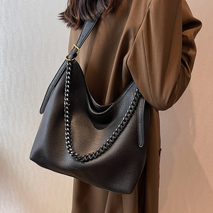 黑色包包女2024新款时尚大容量通勤斜挎包休闲百搭单肩托特包软皮
