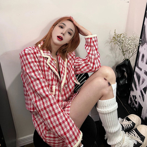 00贝梓婷旗舰店天猫秋冬气质女神范御姐网红炸街高级感丝绒上衣网纱