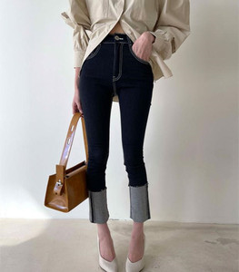 韩国2022新款春秋高腰小脚裤显瘦挽脚裤子ins潮卷边直筒牛仔裤女