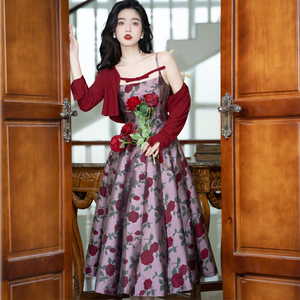 早春法式复古礼服高端轻奢小众玫瑰宫廷风小洋装连衣裙套装高级感