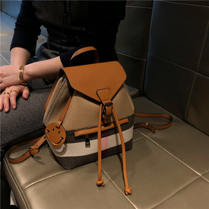 香港品牌双肩包女包包2024新款时尚抽带女士背包简约百搭旅行包潮