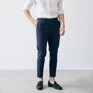 誉炫旗舰店天猫搭配皮鞋马丁靴的裤子秋冬坠感男裤港风原宿毛呢裤