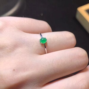 18k白金冰种阳绿蛋面戒面极简ins风天然翡翠戒指女士定制款镶嵌玉