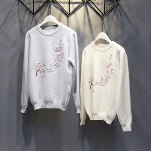 1766 小香盯 毛衣女梅花刺绣学生套头针织百搭秋冬宽松毛线上衣