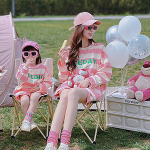 春季出游亲子装母女2024新款春装洋气母子装粉色条纹亲子运动套装