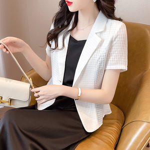 短款小西装外套女白色夏款细格薄款短袖小西服配吊带裙子披肩外搭