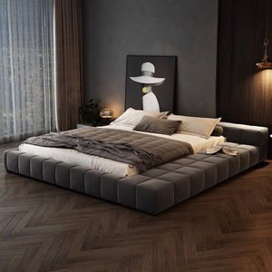 北欧科技布艺双人婚床现代简约轻奢主卧1.8米大床意式实木榻榻米
