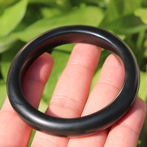 方言企业佩戴精品新疆塔县青玉一级细料无结构男女款和田玉手镯o