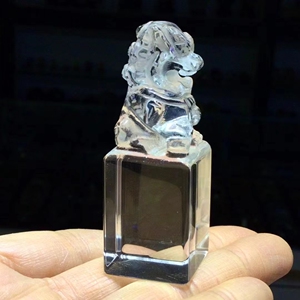 纯天然白水晶狮子方章印章章料手把件62.5*22.5mm59.13克。