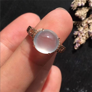 18k金镶嵌 缅甸白冰润蛋面翡翠戒指 女戒 天然玉石戒指 a货带证书