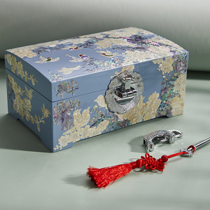 螺钿漆器首饰盒结婚礼物木质高档耳饰品项链收纳盒中式带锁珠宝盒