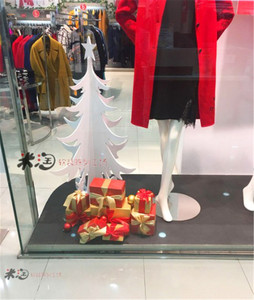 新圣诞节圣诞树摆件装饰男女服装店酒店儿童橱窗道具dp场景布置