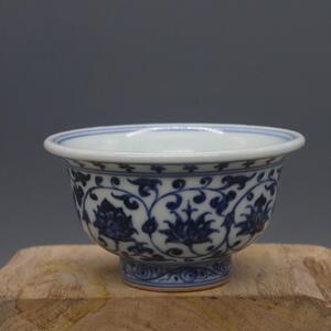 永乐青花牡丹狮子纹压手杯 主人杯 景德镇仿古瓷器摆件 功夫茶杯