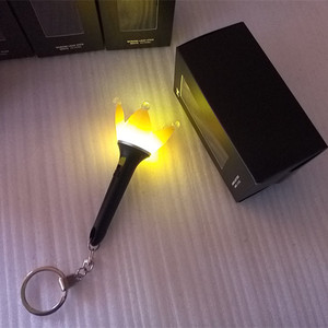 BIGBANG十周年小皇冠灯钥匙扣 发光钥匙链 官方周边演唱会应援灯