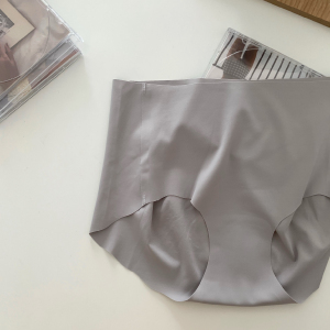 蜜桃臀设计提臀不卡屁股滑溜溜内裤女冰丝无痕抗菌薄款简约中腰夏