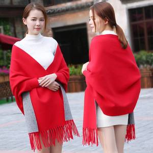 披肩围巾两用女士秋冬季韩版加厚带袖子斗篷外套超大双面空调披风