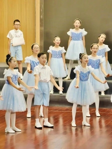 六一儿童合唱演出服中小学生大合唱团男女童朗诵比赛表演服主持人