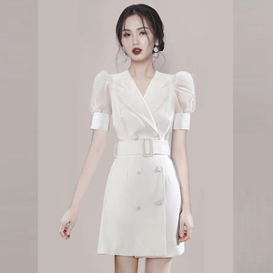 白色西装连衣裙女夏季新款气质双排扣收腰网纱拼接泡泡袖职业短裙