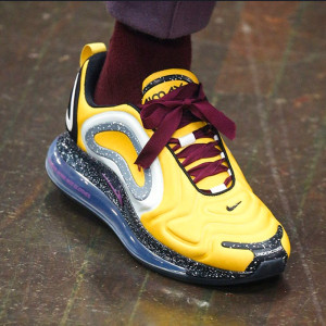 正品代购 耐克nike air max 720 x undercover联名太空男女跑步鞋