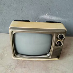 八十年代日本东芝牌12寸黑白电视机.不能使用.需要维修.只当摆件.
