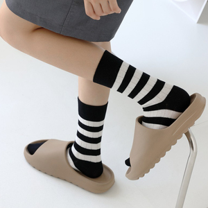 2双装 黑白色条纹袜子男女ins潮流极简风中筒棉袜网红高街长袜