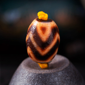 【迦蓝天珠】虎牙天珠至纯红肉藏区真品钙化吊坠手串锁骨链项链