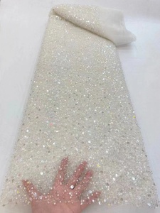 2022热卖满幅珍珠绣花布时尚水晶亮片蕾丝面料婚纱时装面料