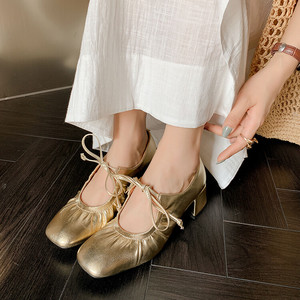 潮流设计感圆头褶皱系带银色玛丽珍粗跟单鞋女浅口中跟小皮鞋