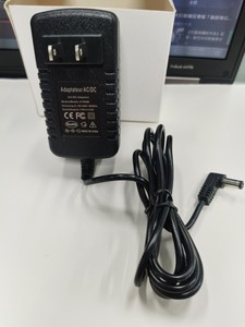 XYW388 15v2A开关电源适配器