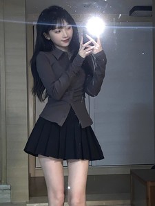 黑色百褶裙女秋冬套装小个子美式高级感短款高腰显瘦A字半身短裙