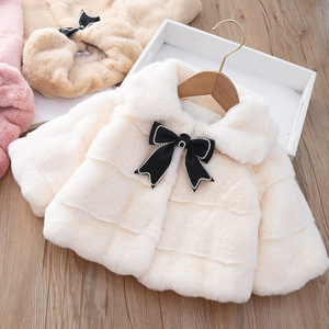 女宝宝冬装外套儿童加绒毛毛衣洋气时髦3一周岁小童2女童斗篷披肩