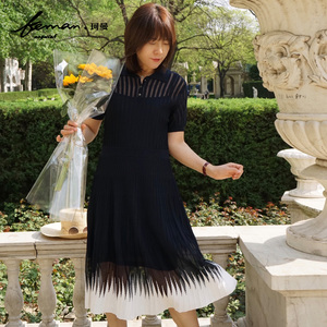 网红媒体小小店淘宝珂曼优选服装店早秋新款韩版修身圆体恤五分袖