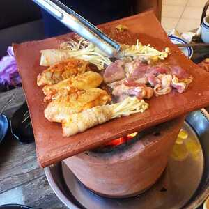 碳炉瓦片烧烤 老式涮烤肉烧碳炉砂锅烧烤 网红天然健康瓦片烤肉