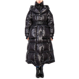 moncler/蒙口 combovin女过膝长款束腰背带连帽羽绒服大衣1d50100