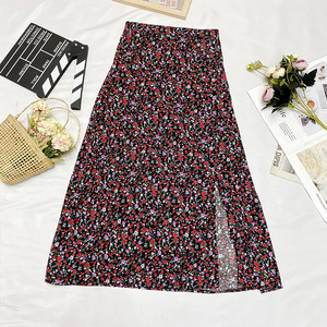 胖mm大码民族风棉绸碎花半身裙女夏季新款海边度假人造棉开叉裙子