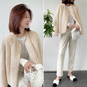 米色外套女短款毛绒绒