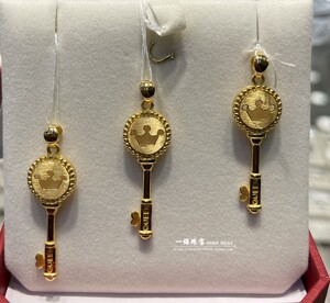 香港周大福专柜正品999.9足金黄金皇冠爱心钥匙吊坠黄金吊坠
