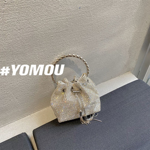 YOMOU闪亮的包包满钻镶钻石包复古金属手工闪钻水桶包手提斜挎包