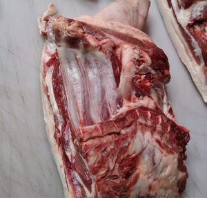 藏香猪肉一刀切