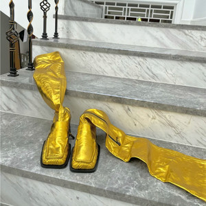 mona张绮贤同款侧拉链黄金靴真皮极简主义方头弹力过膝靴褶皱战靴