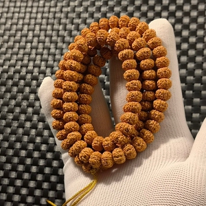 精品6瓣六瓣老树王籽小金刚菩提长链114颗飞碟双龙纹矮桩佛珠手把