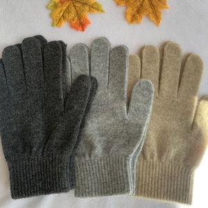 鄂尔多斯市纯山羊绒手套秋冬季男女薄款可触屏保暖五指分指手套