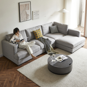 三人坐沙发三人位