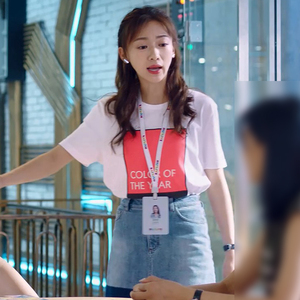 青春创世纪钱希西吴谨言同款白色印花t恤蓝色牛仔裙时尚私人订制