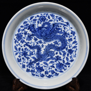 古玩古董官窑精品瓷器陶瓷 大清乾隆年制青花缠枝花卉翼龙纹笔洗