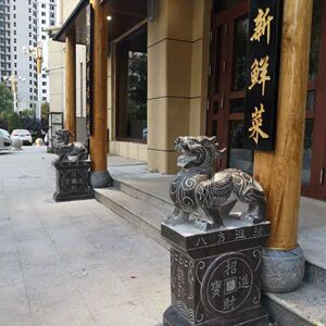 石雕貔貅麒麟一对青石仿古做旧庭院户外门口风水家用神兽镇宅门墩