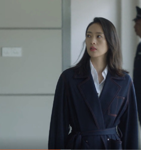 三十而已顾佳童瑶明星同款女秋冬中长款收腰系带气质风衣外套2021