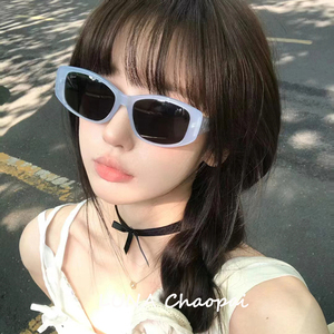 时髦大框糖果马卡龙色冰蓝墨镜女款2024韩版甜美粗边显瘦太阳眼镜