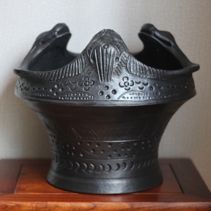 云南迪庆香格里拉尼西黑陶纯手工火盆 炖鸡烤火 非遗传承柴烧作品